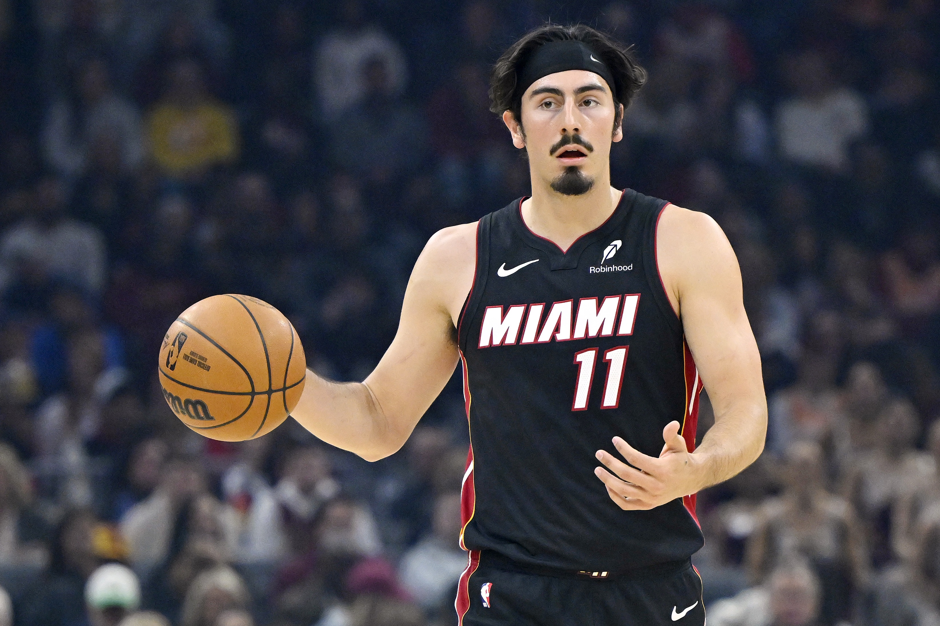 开云官网-17中12!哈克斯:不想这么快就结束赛季 珍惜当下拼尽全力